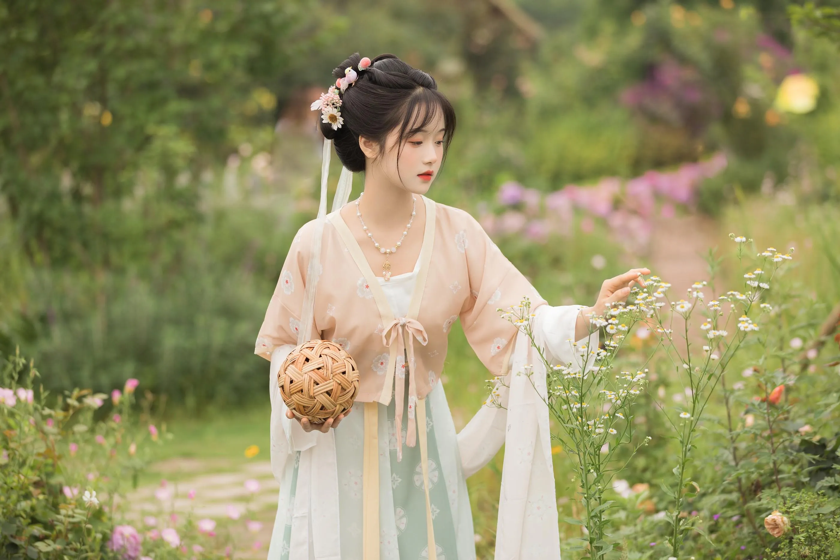 [YITUYU艺图语]2021.08.21 春日宴 miki小包子 [23P]插图7